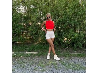 BellzRosee's Blonde live cam girls Profile Image