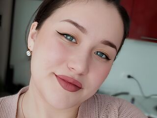 CharyBingg's Anal live sex Profile Image